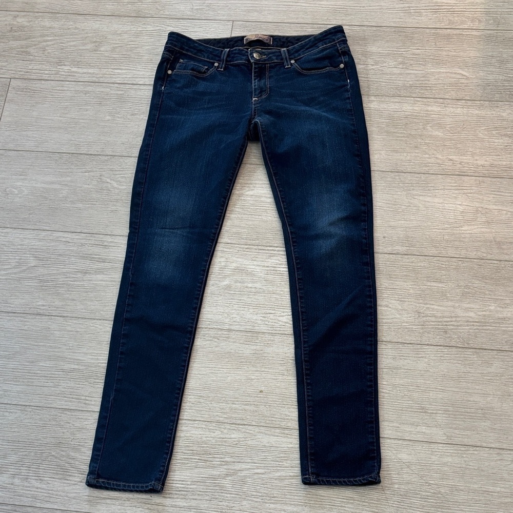 Paige Peg Skinny in Blue Jungle wash size 28